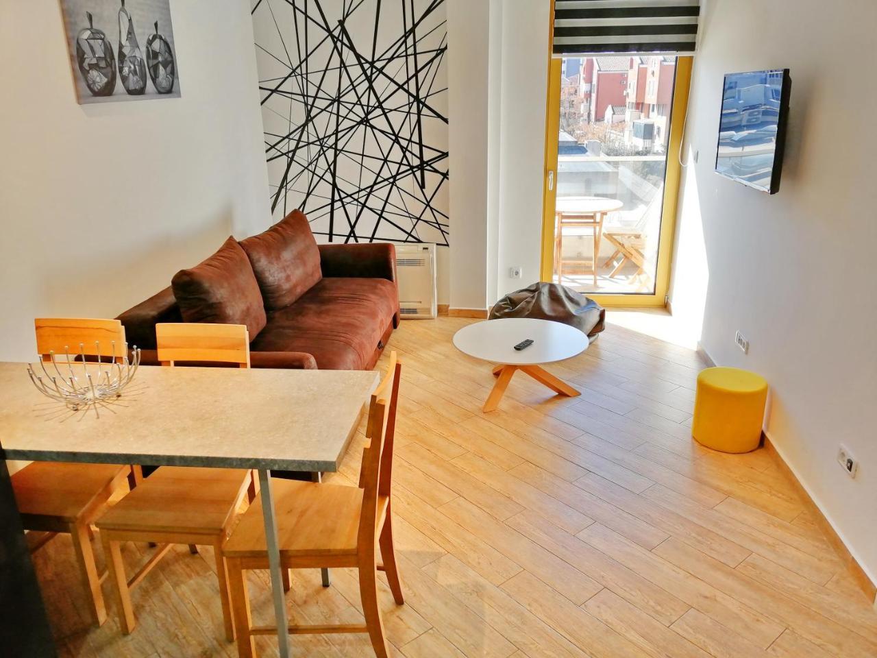 Sea Breeze Lux Apartments 부드바 외부 사진