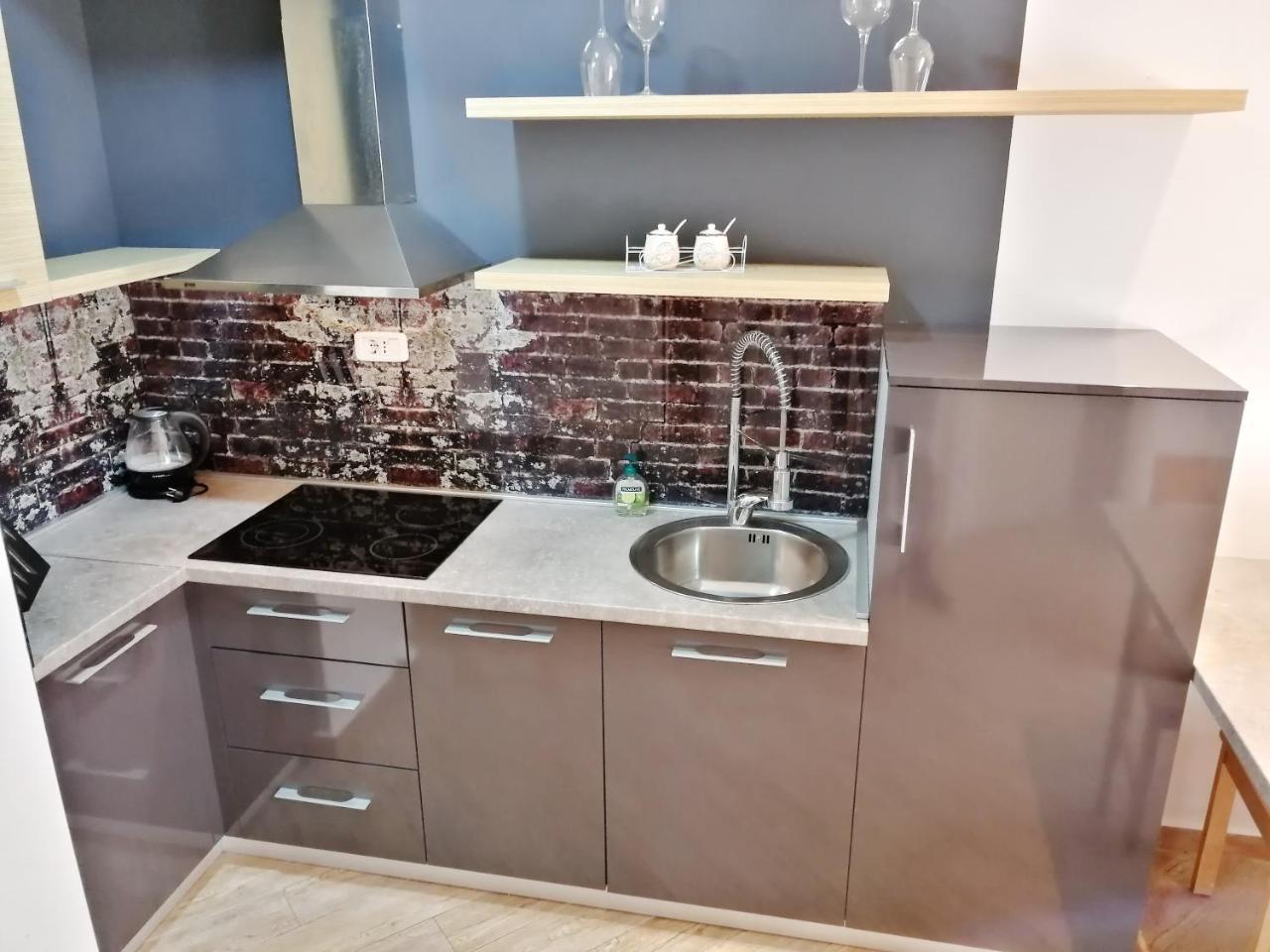 Sea Breeze Lux Apartments 부드바 외부 사진