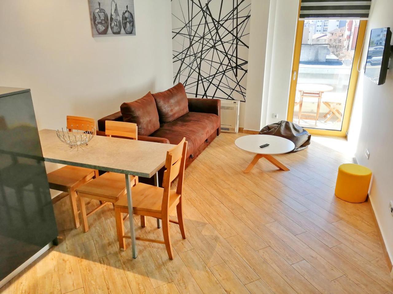 Sea Breeze Lux Apartments 부드바 외부 사진