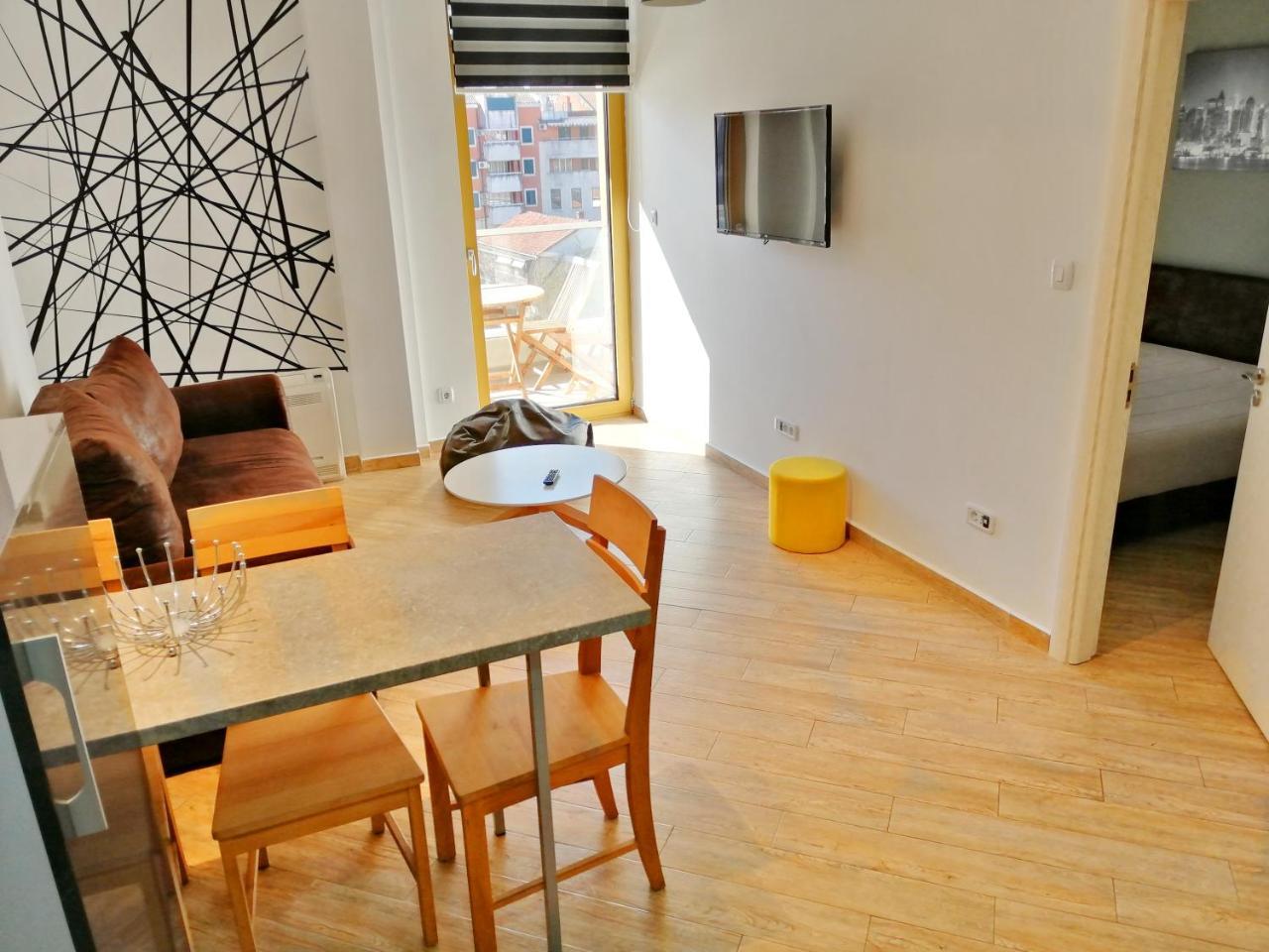 Sea Breeze Lux Apartments 부드바 외부 사진