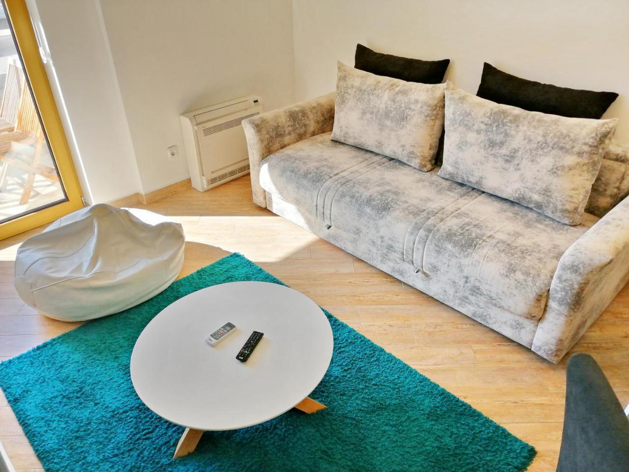 Sea Breeze Lux Apartments 부드바 외부 사진