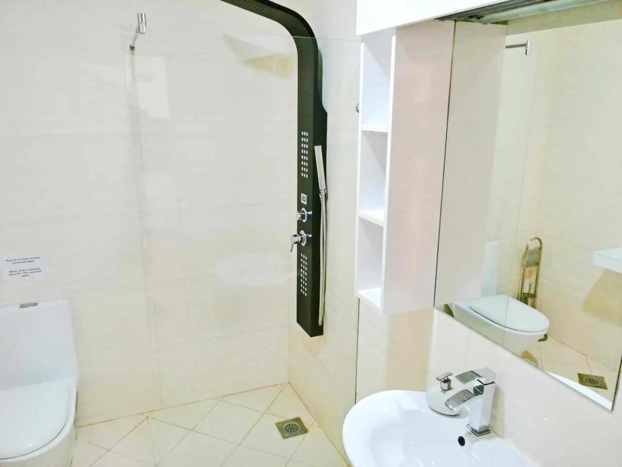 Sea Breeze Lux Apartments 부드바 외부 사진